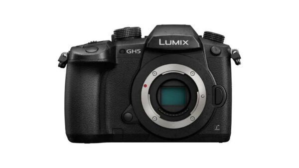 PANASONIC LUMIX GH5+OBJECTIF 25 MM( F/ 1.7)